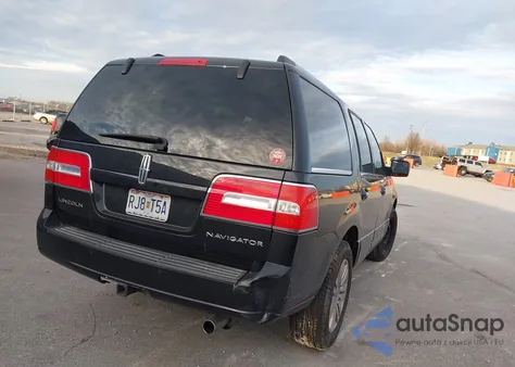 2013 Lincoln Navigator z USA, uszkodzony, nr VIN 5LMJJ2H55DEL05024